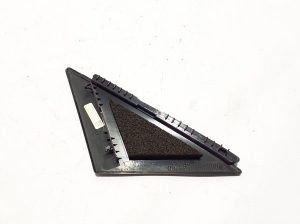 VOLVO V60 (2018–2026) Mirror triangle trim 31469402 - 4