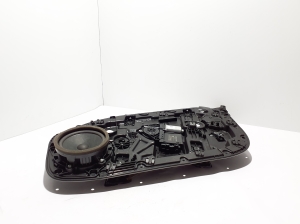 VOLVO V60 (2018–2026) Front door window regulator 31462705 - 5