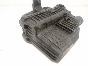 Citroen C3 (2016–2026) Luftfiltergehäuse 9813534180 - 3