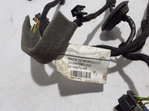 VOLVO V60 (2018–2026) Juhtmestik 32143970 - 3