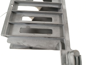 Mercedes Benz CLA-Class W117 (2013–2019) Muu kinnitus A2465452740 - 3