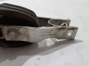 VOLVO V60 (2018–2026) Engine mount 31480553 - 4