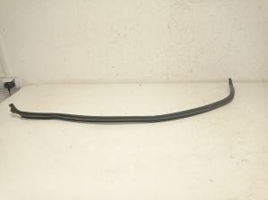  Sealing rubber under the hood 