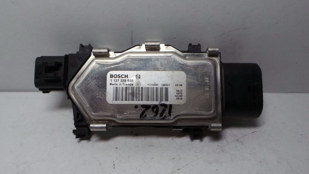 MERCEDES-BENZ A-Class W176 (2012-2018) Relays A1137328648 20972348