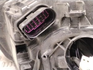 Volkswagen Touareg II (2010–2018) Scheinwerfer vorne 7P1941751 - 7