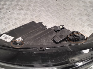 Volkswagen Passat B8 (2014–2023) Scheinwerfer vorne 3J1941005 - 2