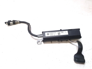 Antenna amplifier - 04685636AF