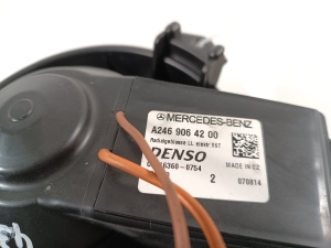 Mercedes Benz CLA-Class W117 (2013–2019) Salongi puhuri mootor A2469064200 - 2