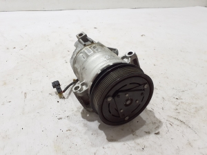 VOLVO V60 (2018–2026) A/C compressor 31497908 - 2