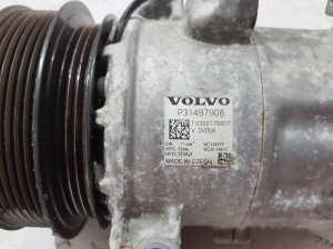 VOLVO V60 (2018–2026) A/C compressor 31497908 - 3