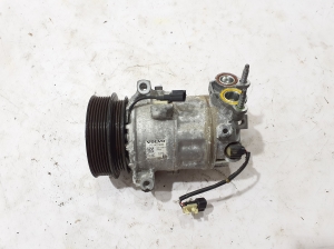   A/C compressor  - 31497908 