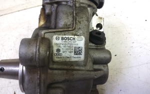 Skoda Octavia III (2013–2019) Kraftstoffpumpe 0445010537 - 4