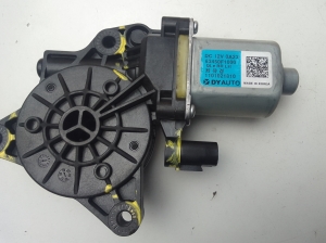 Kia Sportage (2016–2021) Hinterer Seitentür-Fensterhebermotor 83450F1000 - 2
