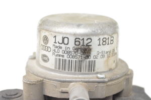 AUDI A3 8L (1996–2003) Vacuum pump 1J0612181B - 4