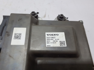 VOLVO V60 (2018–2026) Motorsteuergerät 32313937 - 2