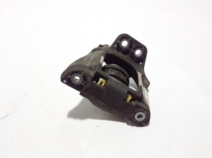 VOLVO V60 (2018–2026) Engine mount 32137496 - 2