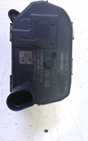 Volkswagen Golf VII (2012–2026) Accelerator valve 04E133062Q - 2