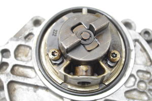 BMW 3 SERIES E90 (2004–2013) Vaakumpump 7517021 - 4