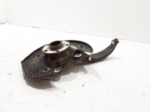 VOLVO V60 (2018–2026) Front wheel hub 31658817 - 2