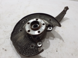 VOLVO V60 (2018–2026) Front wheel hub 31658817 - 3
