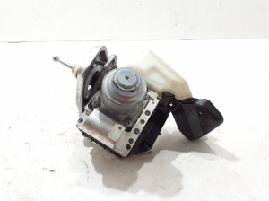 VOLVO V60 (2018–2026) ABS unit 32333264 - 2