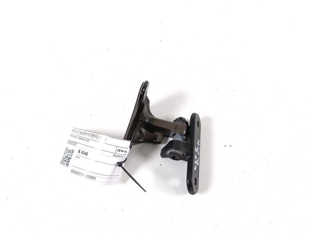 Mercedes Benz CLA-Class W117 (2013–2019) Esiukse ülemine hing A2467201237 Mercedes Benz CLA-Class W117 (2013–2019) Esiukse ülemine hing A2467201237