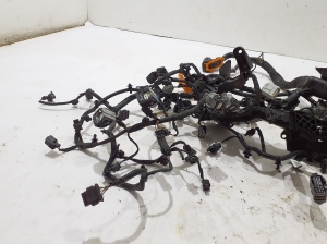 VOLVO V60 (2018–2026) Engine wiring harness 32350589 - 3