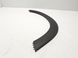 VOLVO V60 (2018–2026) Tagumise poritiiva liist 31463766 - 4