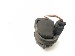 Mercedes Benz C-Class 204 (2007–2014) Auxiliary water pump A2118350364 - 3