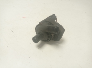 Mercedes Benz C-Class 204 (2007–2014) Auxiliary water pump A2118350364 - 5