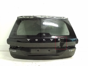 VOLVO V60 (2018–2026) Tagaluuk ja selle osad - 3