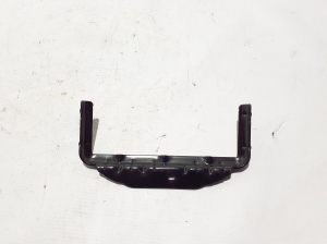 VOLVO V60 (2018–2026) Batteriehalter 31479349 - 3