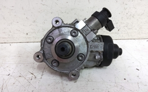 Kraftstoffpumpe - 04L130755E