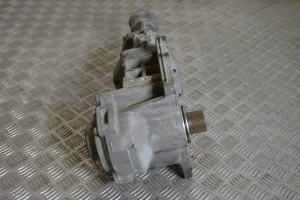Mitsubishi Outlander (2006–2012) Sadales kārba un tās detaļas 067015 - 2