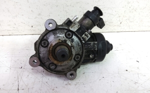 Skoda Octavia III (2013–2019) Kraftstoffpumpe 0445010537