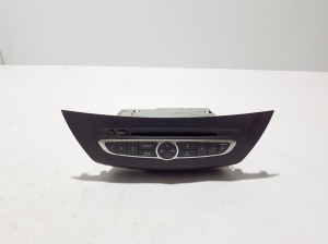 Radio (head unit) - 281150013R