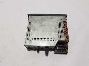 RENAULT Clio II (1998–2005) Radio (head unit) 8200057681 - 3