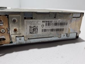 RENAULT Modus (2004–2012) Radio (head unit) 8200633632 - 3