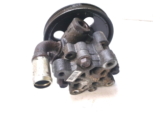 Chrysler Grand Voyager IV (2001–2007) Power steering pump - 3