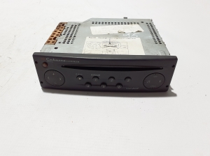 Radio / CD-Player / DVD-Player / Navigation - 8200317489