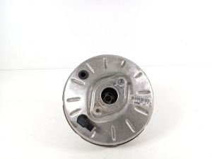Mercedes Benz CLA-Class W117 (2013–2019) Pidurivõimendi A2464301230 - 2