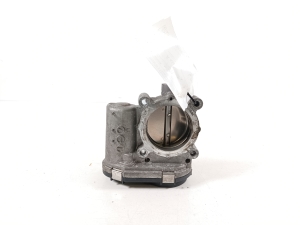 Mercedes Benz CLA-Class W117 (2013–2019) Gaasiklapp A2701410025 - 4