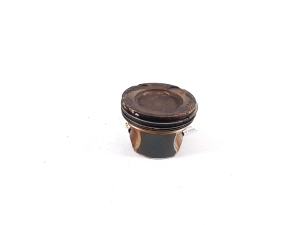 Mercedes Benz CLA-Class W117 (2013–2019) Kolb ja selle osad A2700301917 - 2