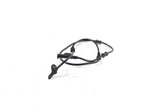 Mercedes Benz CLA-Class W117 (2013–2019) Eesmine ABS-andur A2465402510 - 2