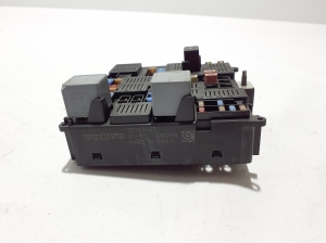 VOLVO S60 III (2018–2026) Kaitsmeplokid 32322427 - 3