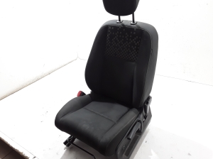 RENAULT Megane III (2008–2016) Front seat and its parts - 4