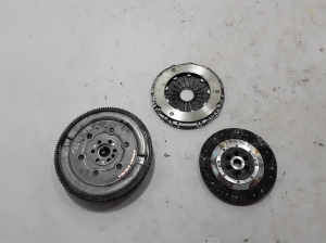 RENAULT Megane III (2008–2016) Sidur ja selle osad - 2