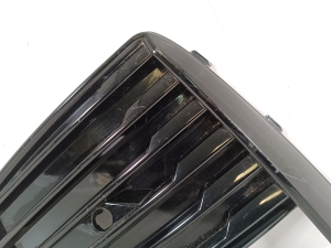 VOLVO S60 III (2018–2026) Front bumper lower grille 32227026 - 2