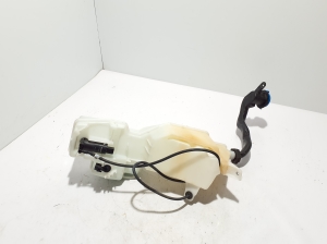 VOLVO S60 III (2018–2026) Front washer fluid reservoir 32328303 - 4
