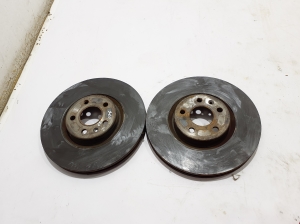   Brake disc front 